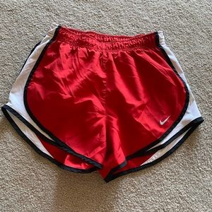 Nike Shorts - Red - S